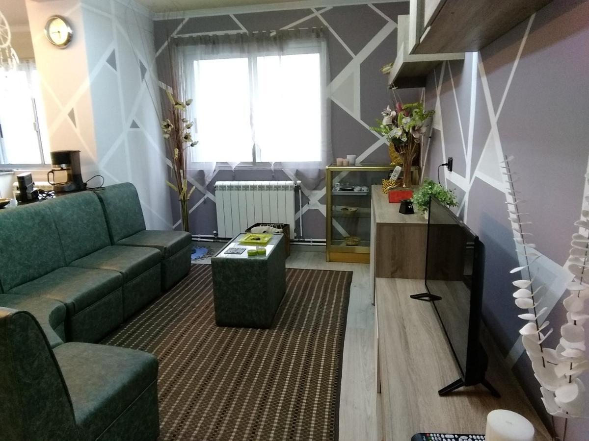 Apartamento Jubells Apartment Milladoiro Ngoại thất bức ảnh